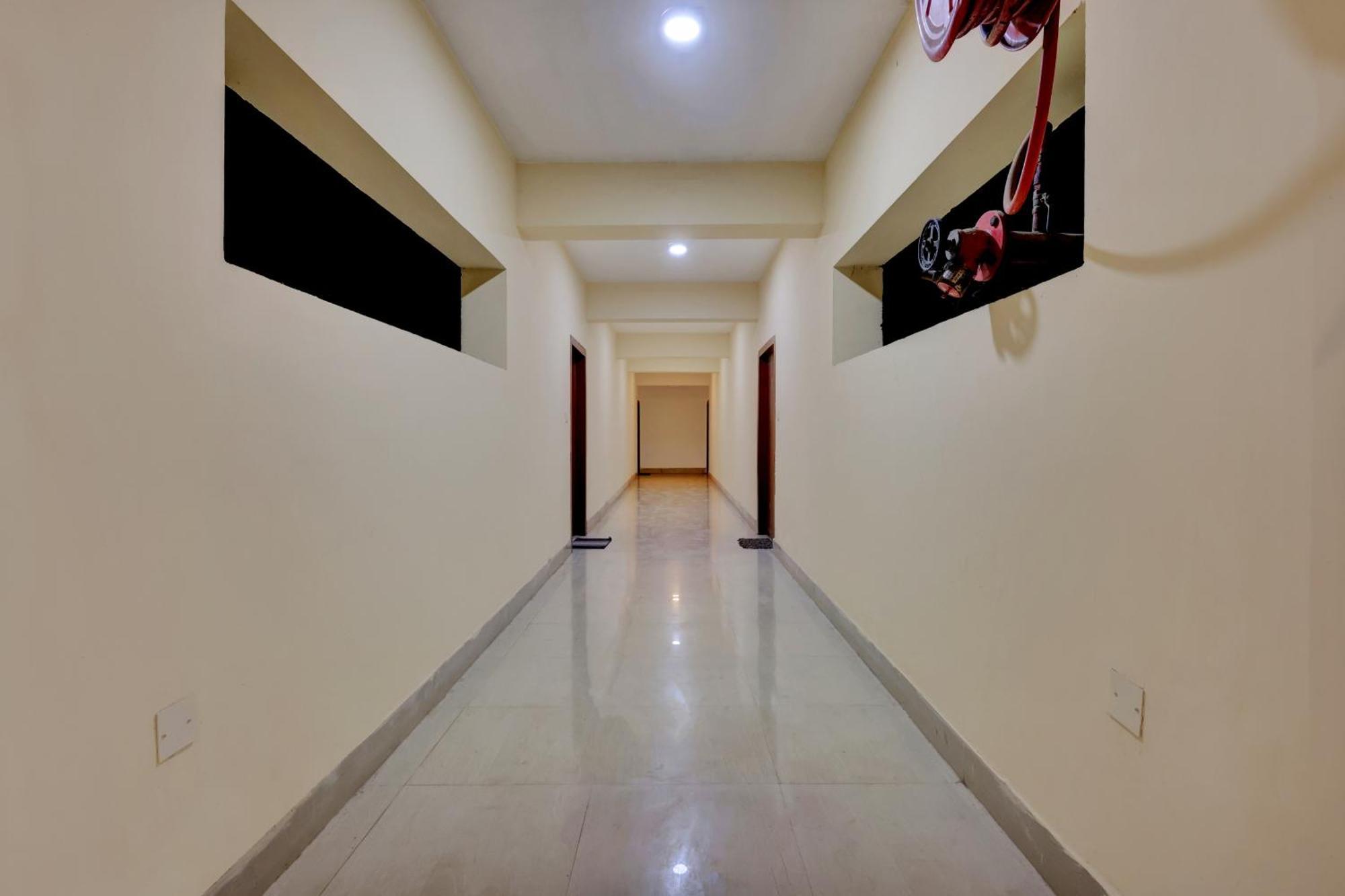Oyo Flagship Larica Green Valley Гувахати Екстериор снимка