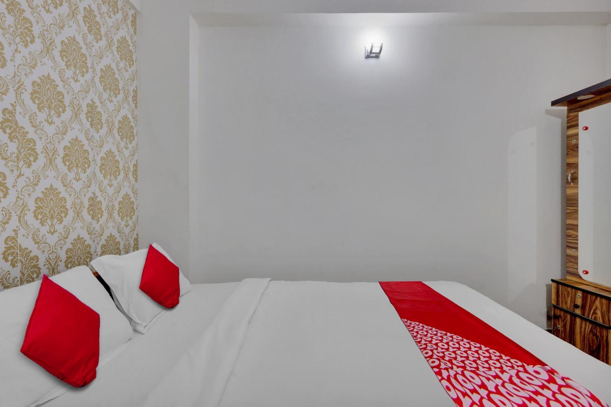 Oyo Flagship Larica Green Valley Гувахати Екстериор снимка