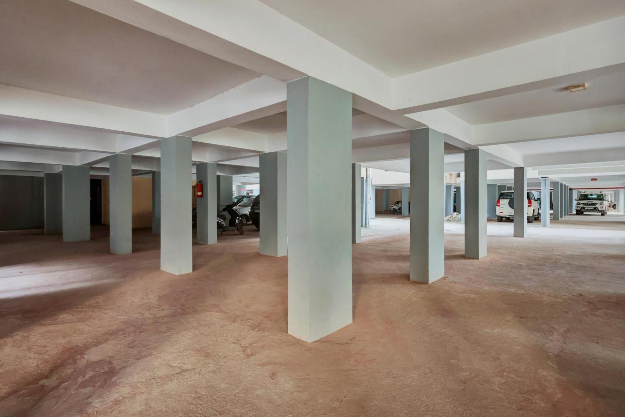 Oyo Flagship Larica Green Valley Гувахати Екстериор снимка